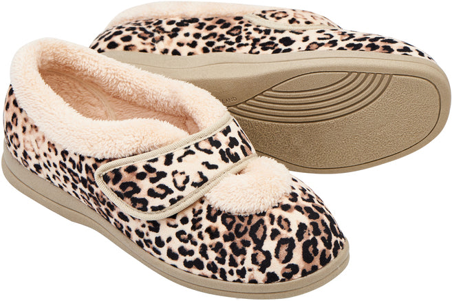 Extra-roomy 6E width fitting